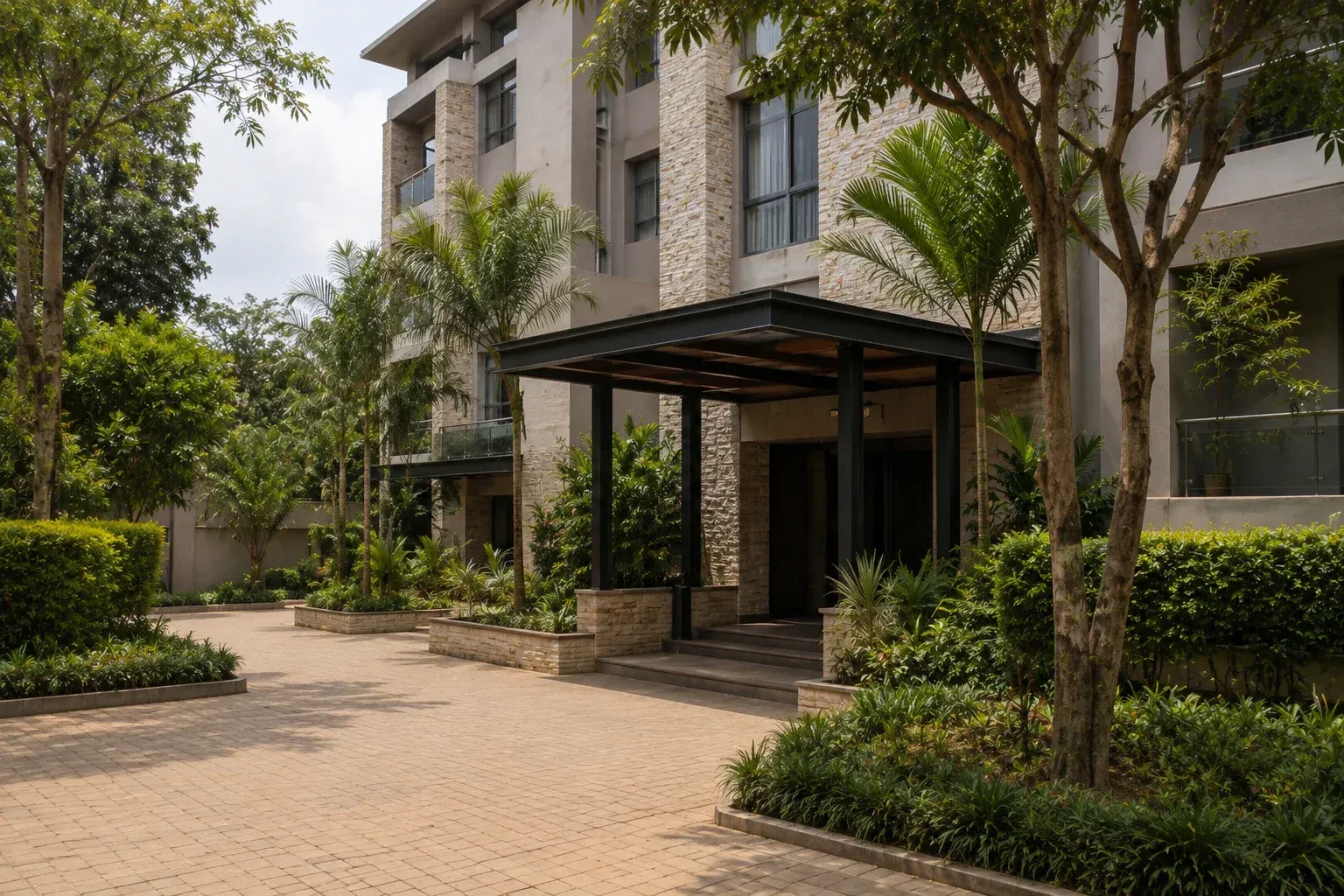 Kololo Court landscaped entrance