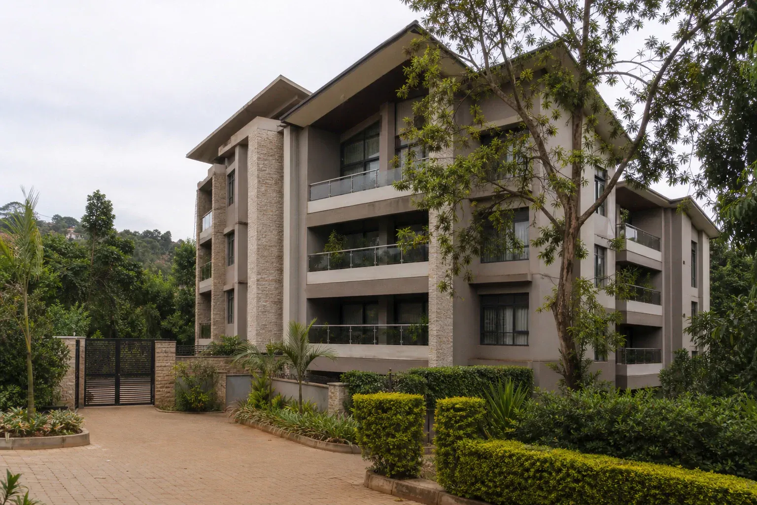 Kololo Court exterior demonstration image